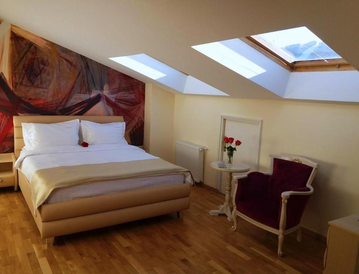 Park Luxury Rooms Predeal Exterior foto