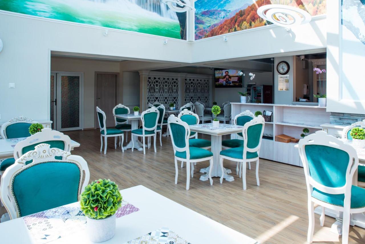 Park Luxury Rooms Predeal Exterior foto